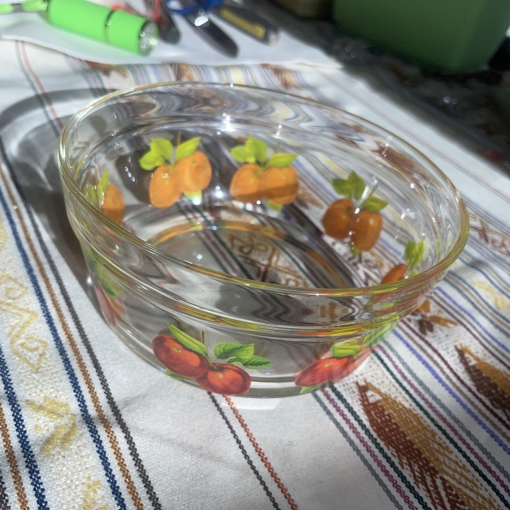 Vintage Imperial Glass Bowl Decorated With A Pair Of Red‎ Apples 5 1/2"